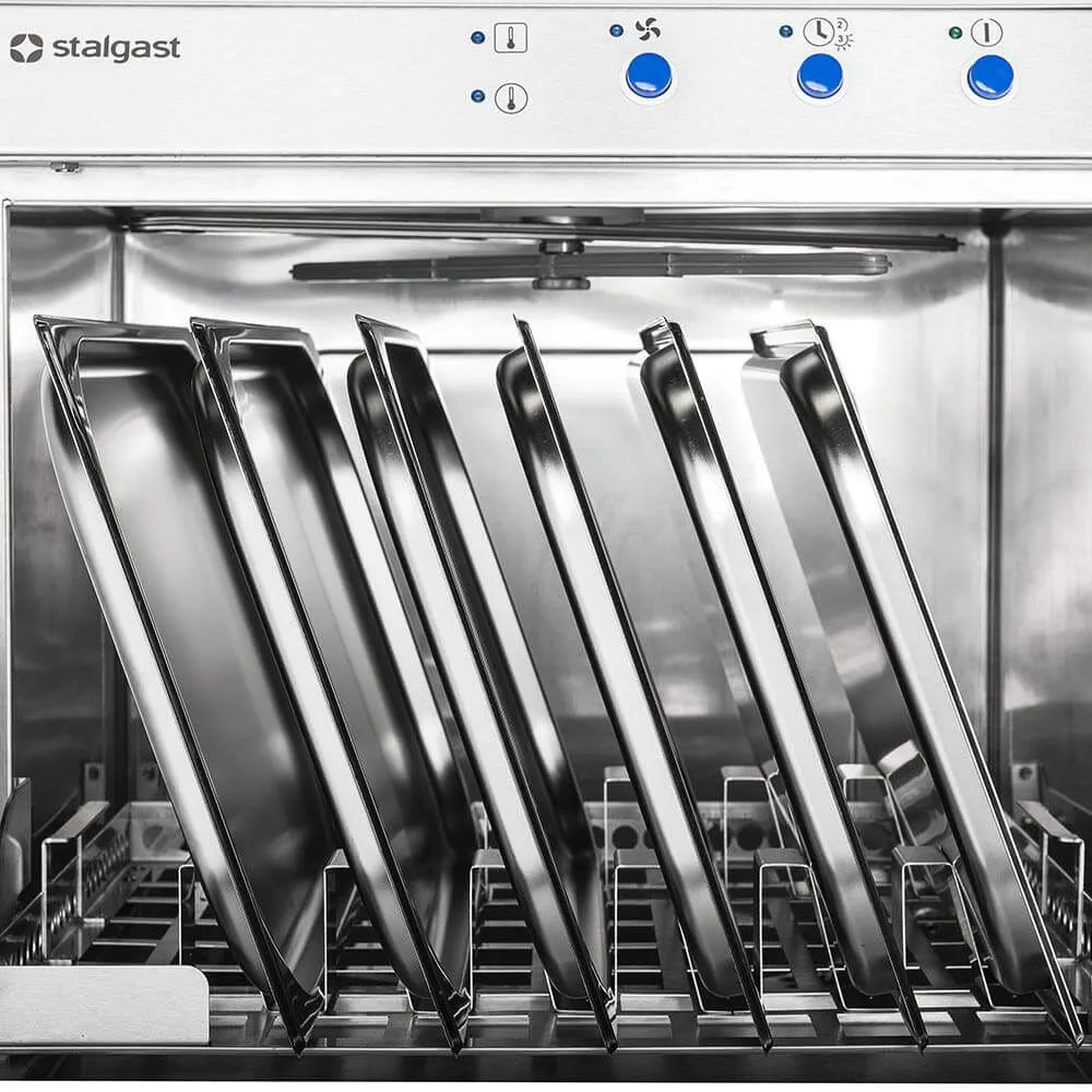 Посудомоечная машина с дозатором моющих средств