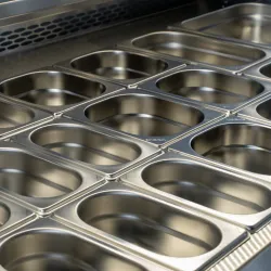 Холодильник - витрина SPIS100