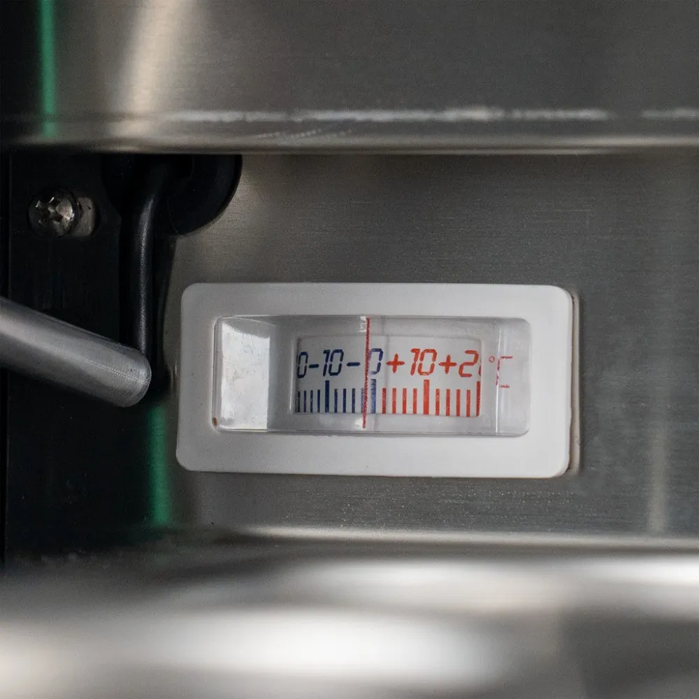 Холодильник - витрина SPIS200