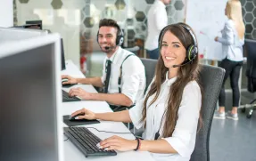 <div>Связаться с нами<div style='color:#5B667E;font-size:14px; font-weight: 400;'>5 - 15 min</div></div>