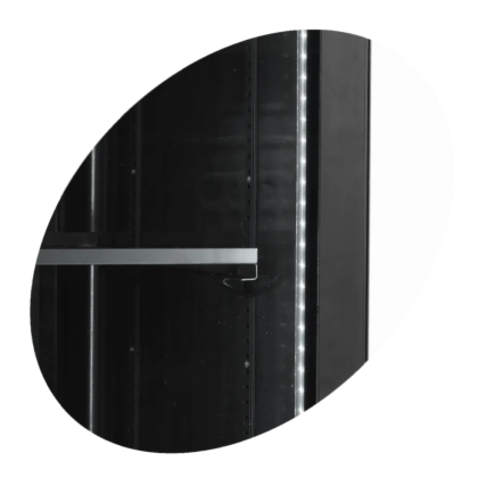 Холодильный шкаф черный SCU1425H